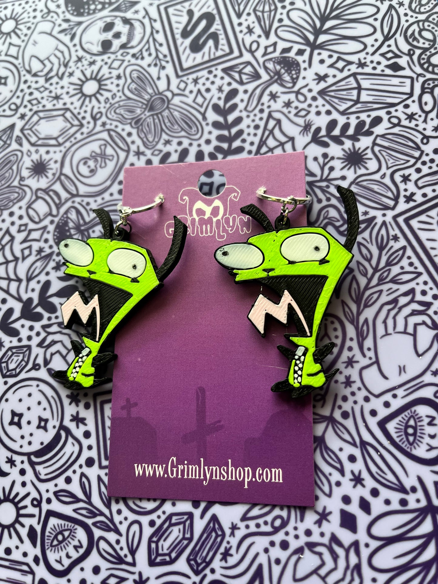 Screaming GIR Earrings